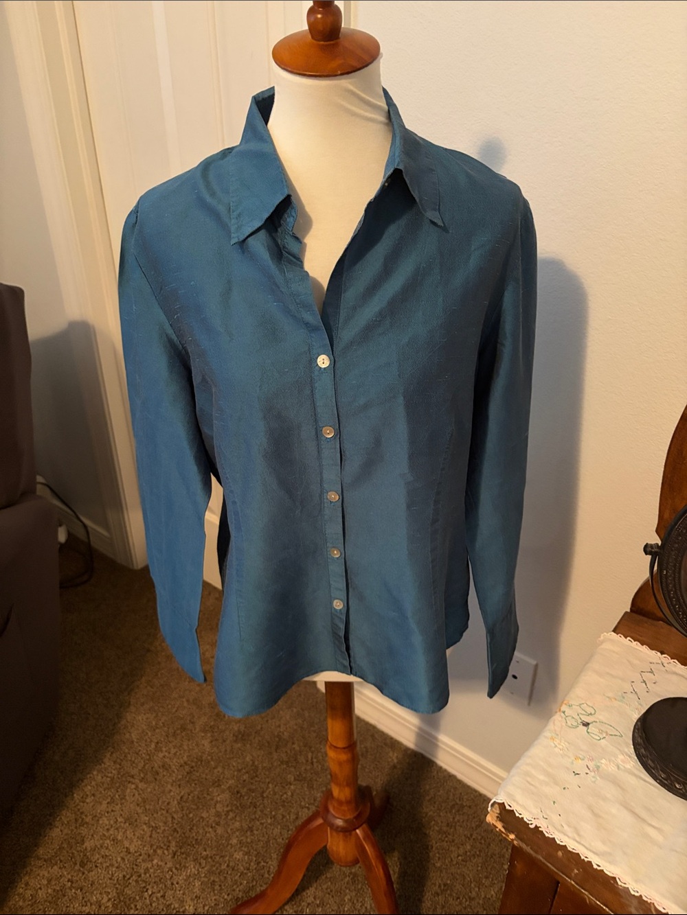 Worthington 100% SILK Teal Long-Sleeve Button-Up Blouse